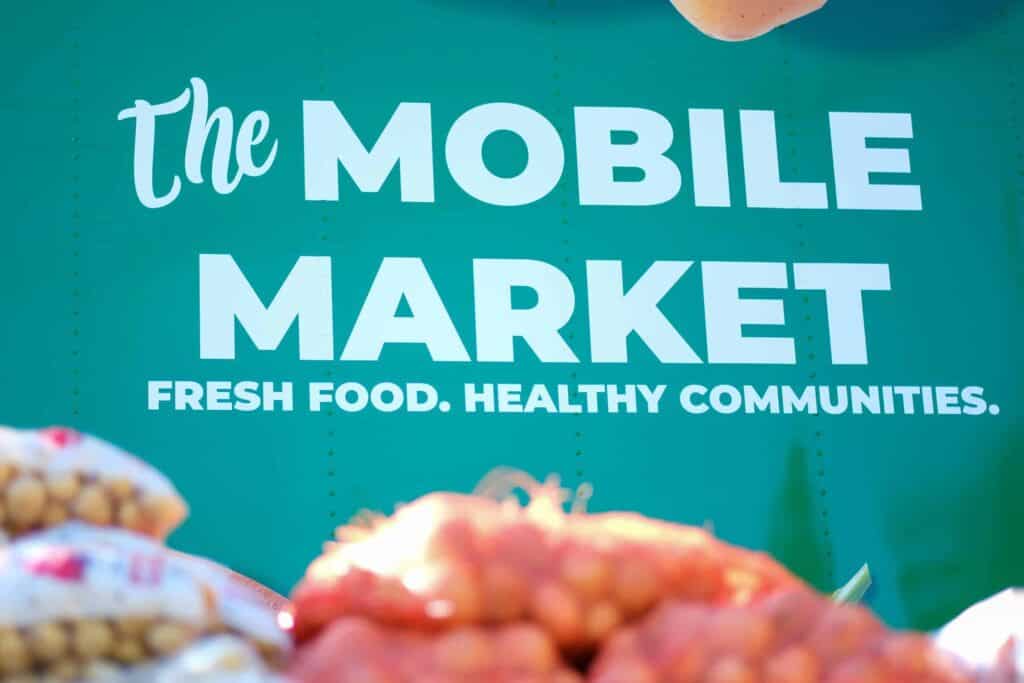 The Mobile Market. Fresh Food. Healthy Communities